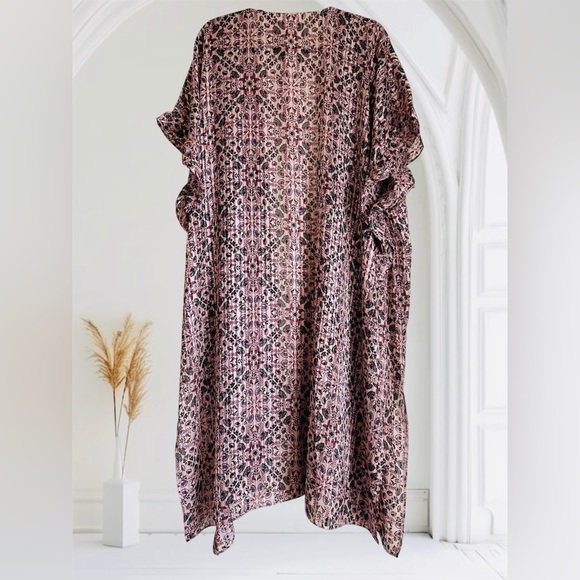 NWT BCBGeneration Floral pleated Kimono Tunic Open Front Flutter Sleeve Cover OS - Picture 3 of 9